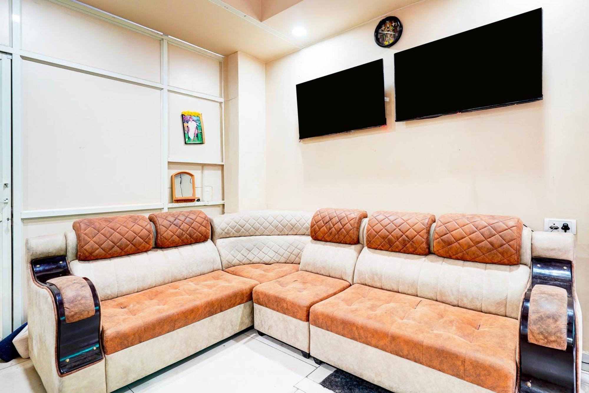 Super Hotel O Sri Vishnu Prime Opposite The Studio Salon, Kundalhalli Gate 班加罗尔 外观 照片